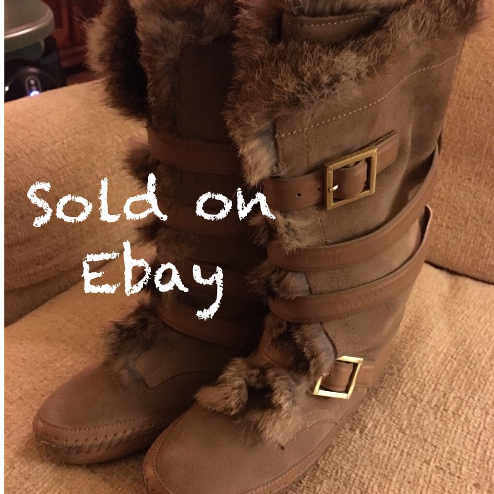 TORY BURCH “JADEN” SUEDE/RABBIT FUR MOCCASIN BOOTS